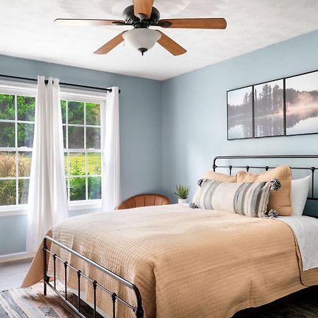 Modern Decor, Hot Tub, Fire Pit & River Access! Luray Extérieur photo
