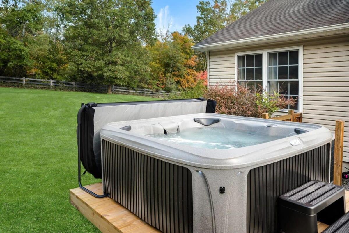Modern Decor, Hot Tub, Fire Pit & River Access! Luray Extérieur photo
