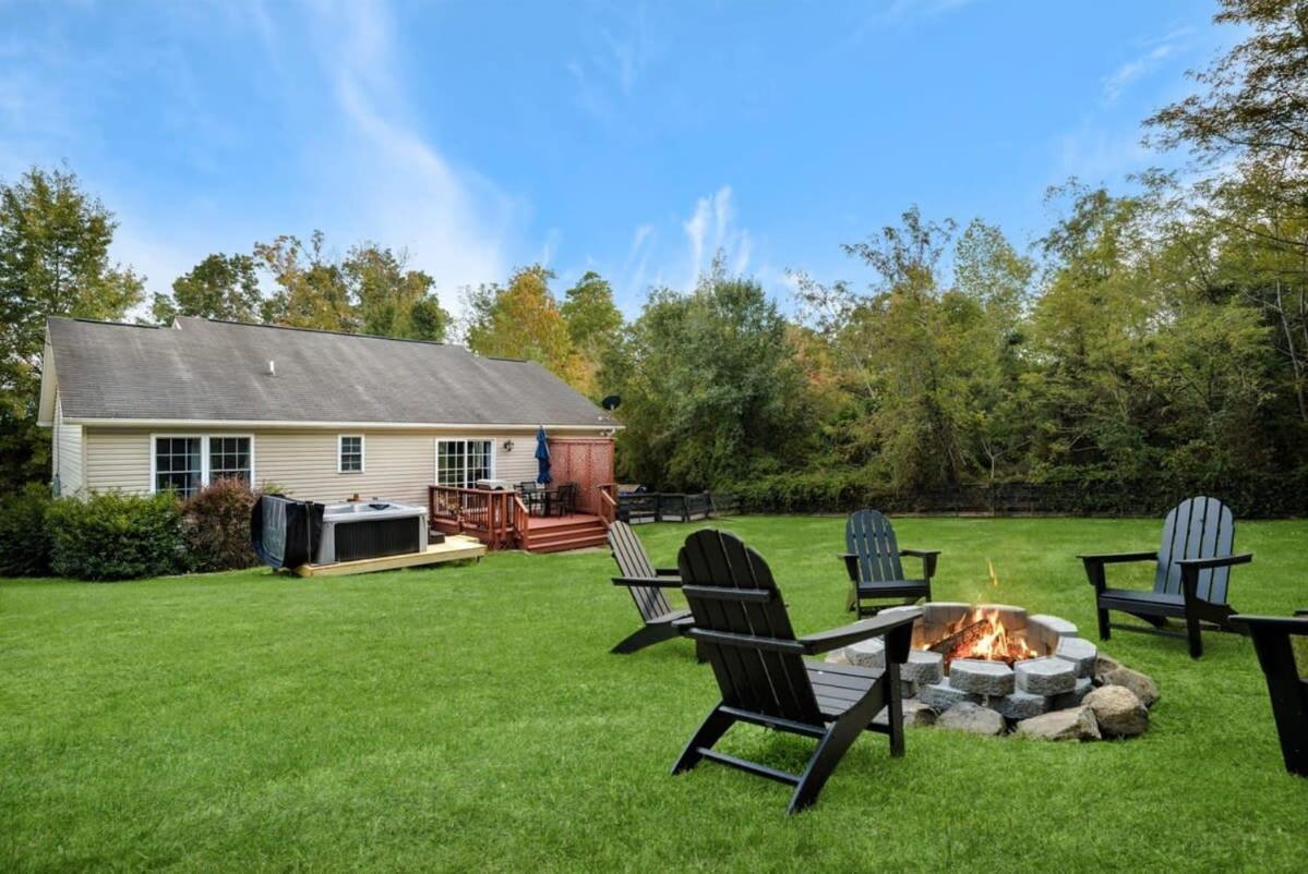 Modern Decor, Hot Tub, Fire Pit & River Access! Luray Extérieur photo